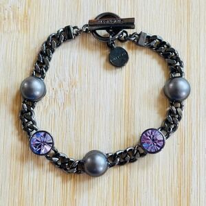 Givenchy gunmetal Chain Bracelet Signed crystal jeweled Regal Designer logo 7"